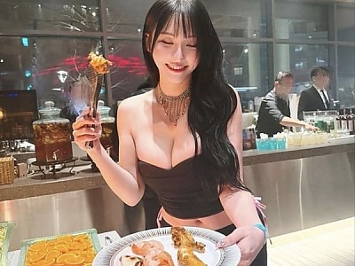 뷔페에 간 내 여친